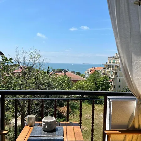 Apartment Страхотен Тристаен Апартамент-Бриз
